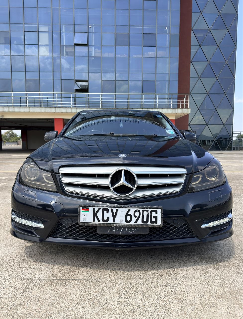 2012 Mercedes-Benz C200