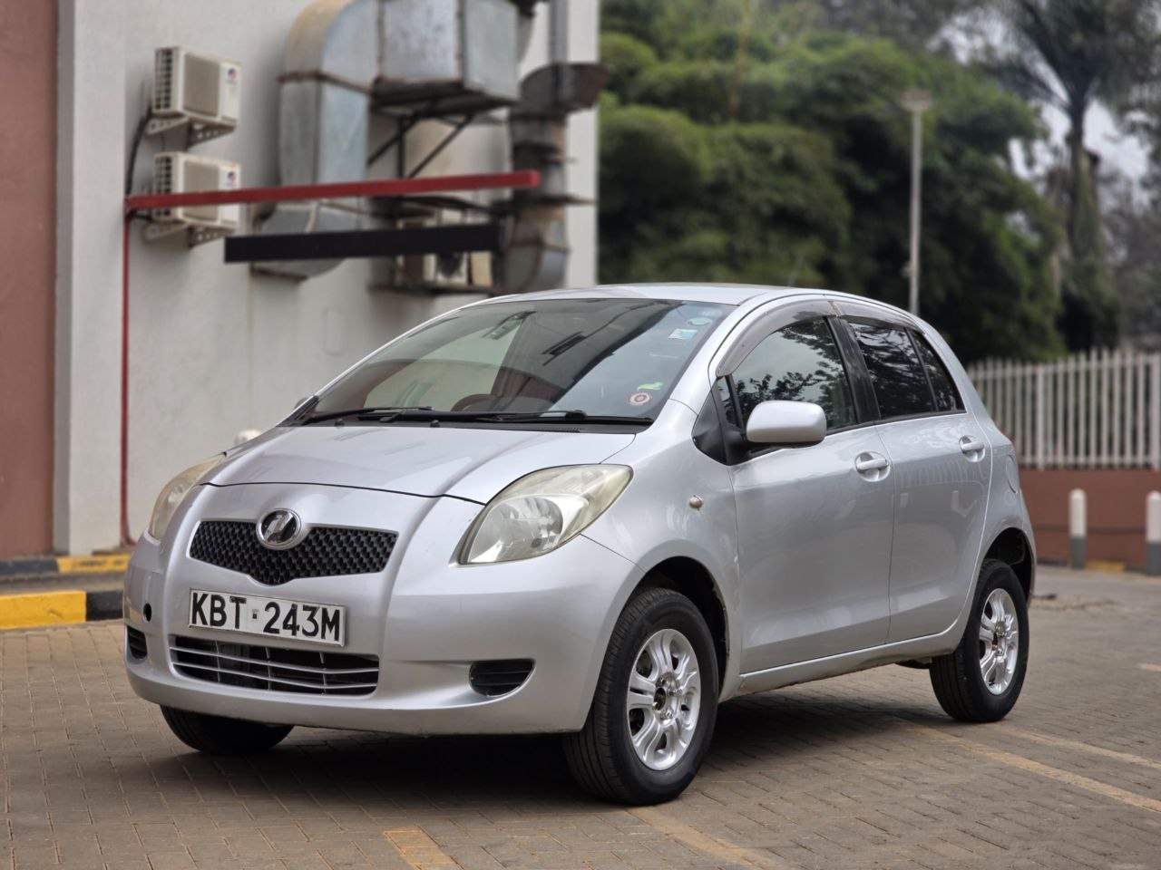 2006 Toyota vitz