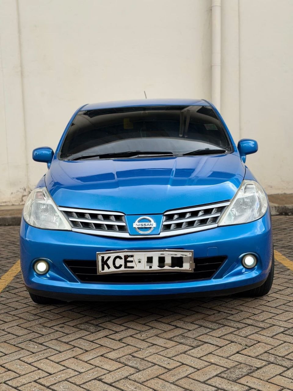 2010 Nissan Tiida Hatchback
