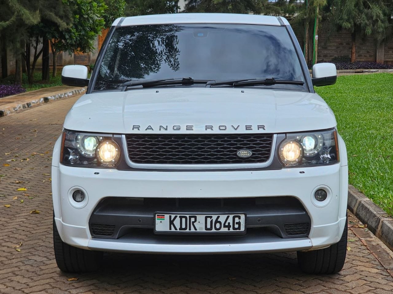 2012 Land-Rover RangeRover SPORT