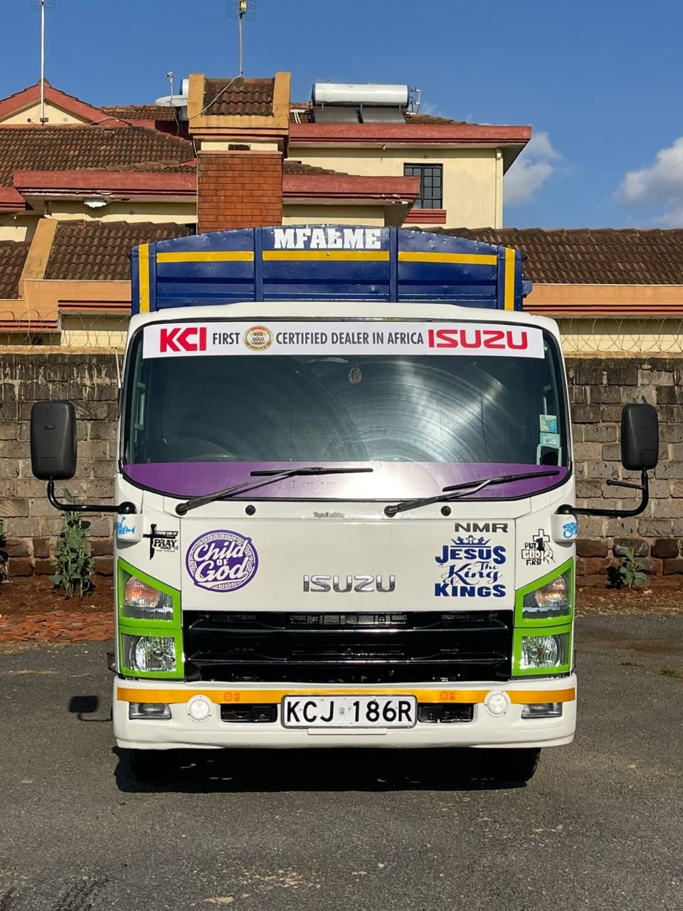 2009 Isuzu NMR