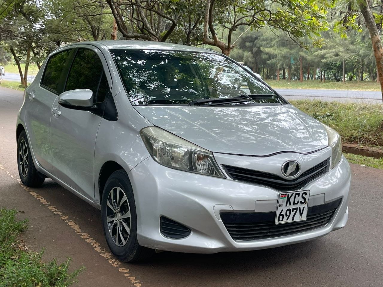 2011 Toyota Vitz